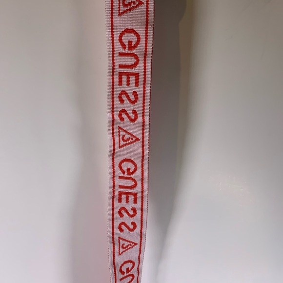 Guess aop web belt - Picture 3 of 3